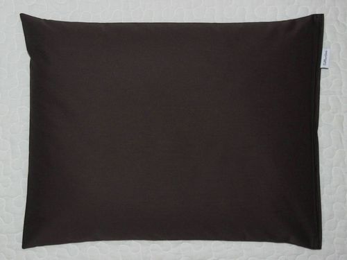 Varjo. 35x45 cm tattarityyny. Yksinkertainen uusi kangas, tukeva puuvilla. Matala tyyny.